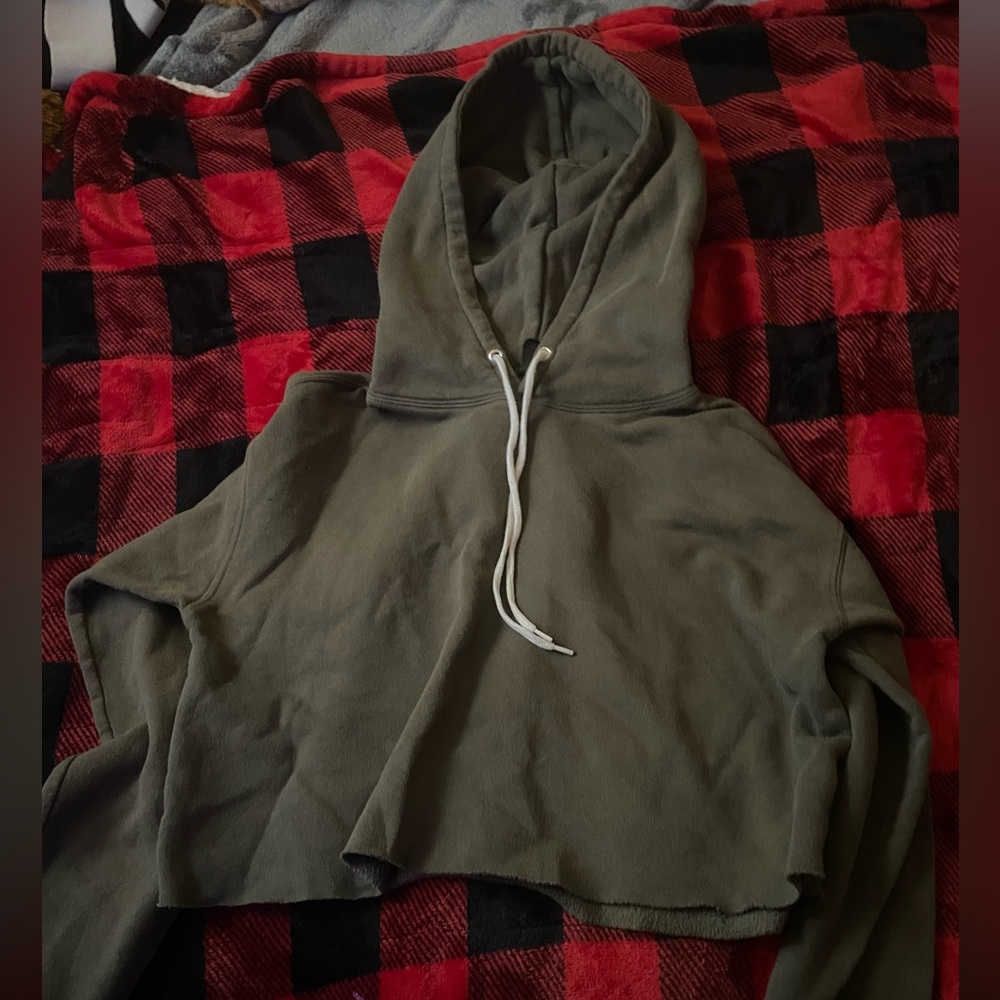 green crop top hoodie